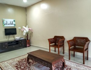 Warisan De' Village (Rumah Bunga Raya)