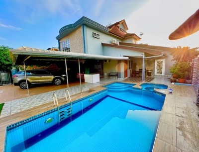 Cinta Homestay Pool Manjung
