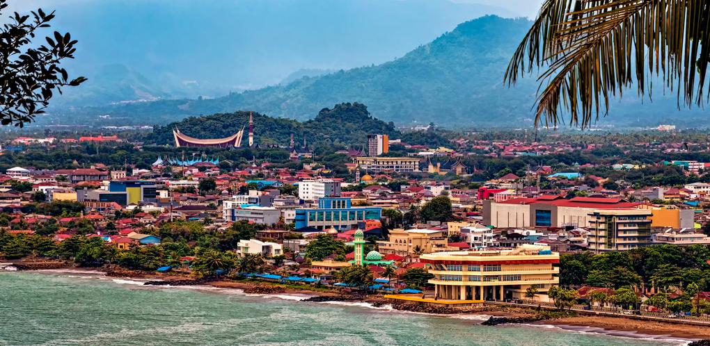 5D4N Bukit Tinggi - Padang - Lake Maninjau Tour