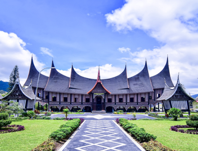 5D4N Bukit Tinggi - Padang - Lake Maninjau Tour