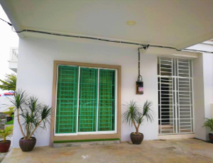 Azlan Homestay D
