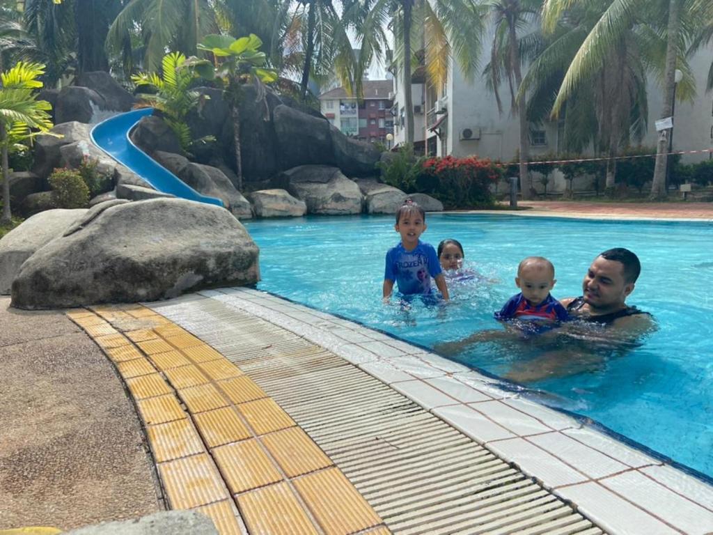 Smilez Homestay At Pd Perdana Condo Resort