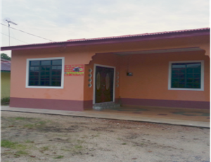 Sri Tanjung Guest House / Homestay