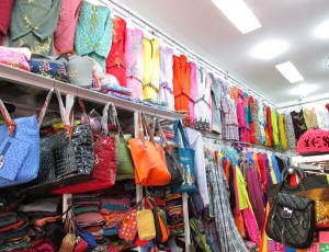 KETIBAAN DI HCM (L, D)